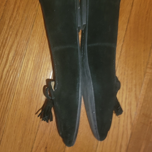 Talbots Womens Black Suede Leather Loafers Sz 6 Bow Pointed Toe Flats Slip On - Picture 3 of 4